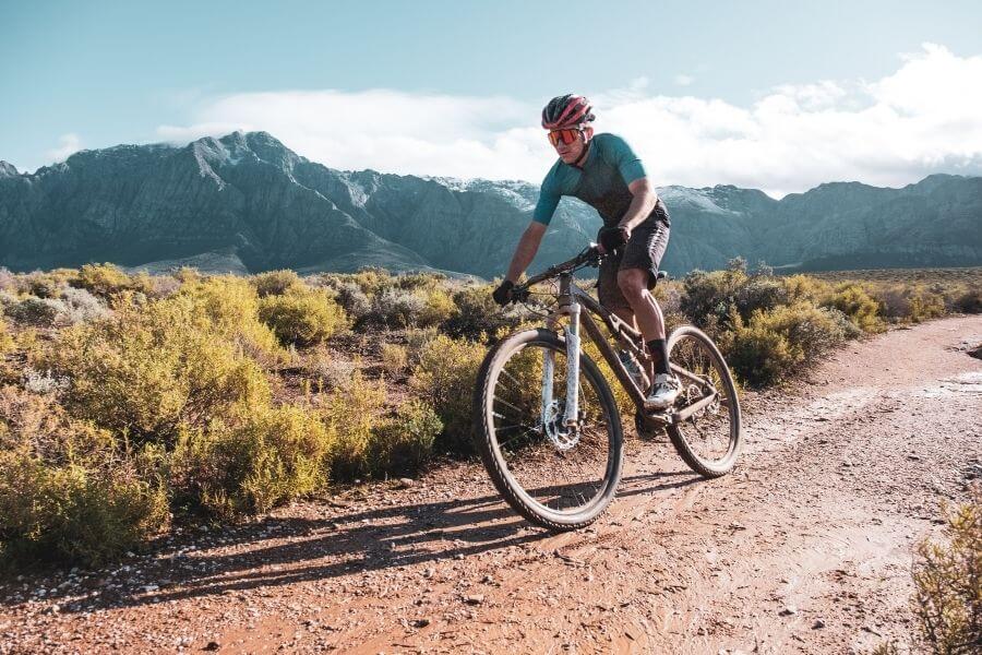 ¿Es posible hacer rutas de mountain bike con una bicicleta de gravel?
