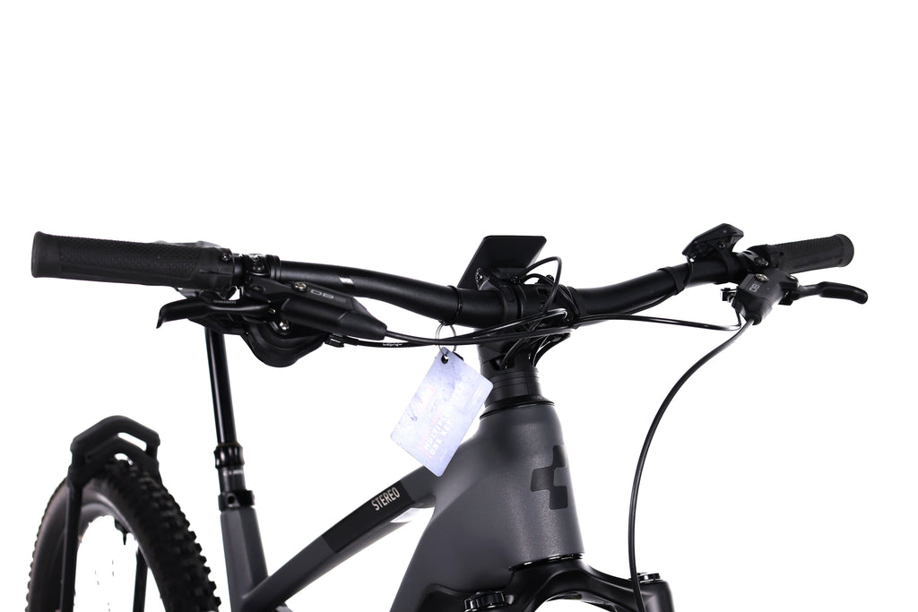 Cube Stereo Hybrid 140HPC RACE 750