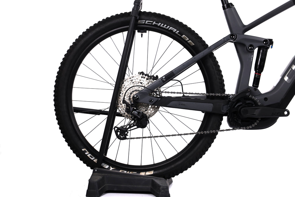 Cube Stereo Hybrid 140HPC RACE 750